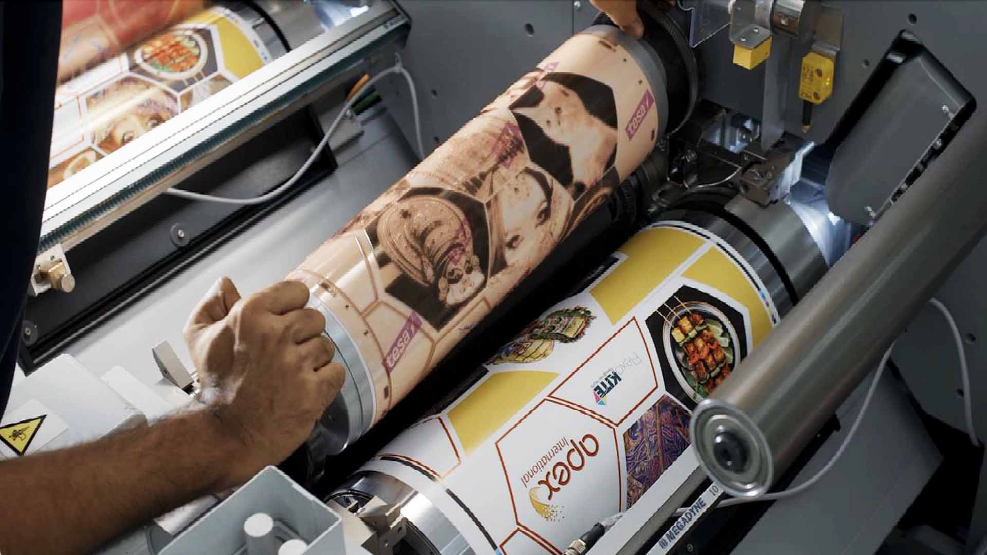 پیشگام و مبتکر در صنعت حفاری 